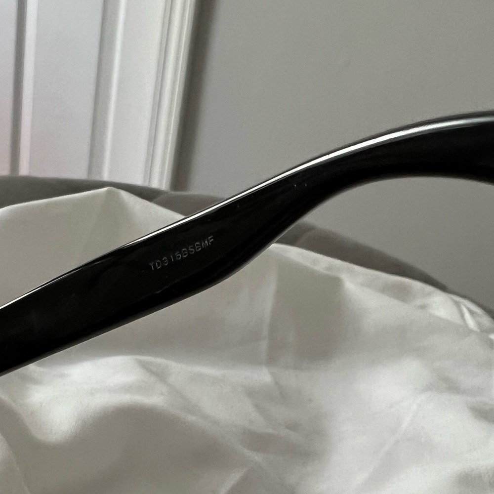 Authentic Gucci Sunglasses - image 6